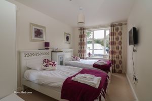 Photo 19- click for photo gallery